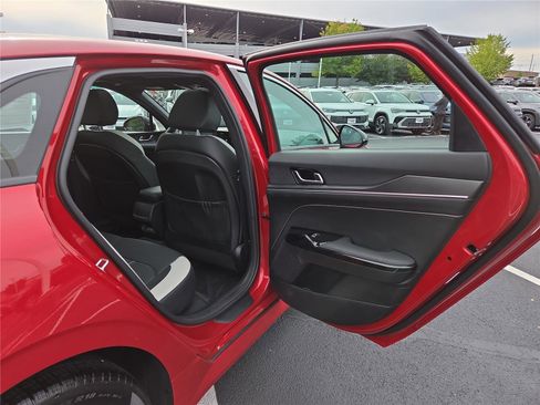 Used 2025 Kia K5 GT-Line w/ GT-Line Premium Package image 32