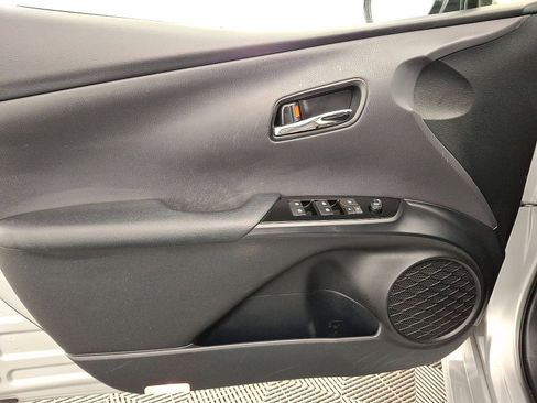 Used 2018 Toyota Prius Prime Advanced image 10