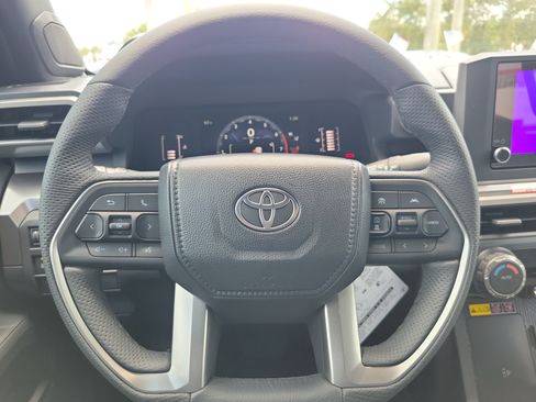 Used 2025 Toyota Tacoma SR5 w/ SR5 Upgrade Package AWD/4WD image 23