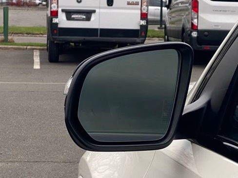 Used 2021 Mercedes-Benz GLS 63 AMG 4MATIC image 11