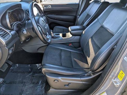 Used 2020 Jeep Grand Cherokee Altitude image 14