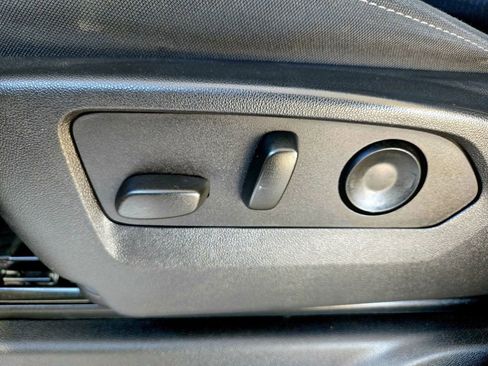 Used 2023 Chevrolet Silverado 1500 LT Trail Boss w/ Protection Package image 27