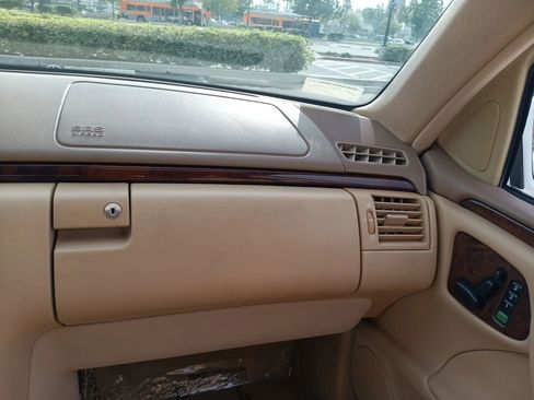 Used 2001 Mercedes-Benz E 320 Sedan image 17