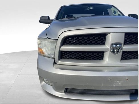 Used 2012 RAM 1500 Express image 17