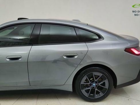 Used 2023 BMW i4 eDrive35 RWD image 11
