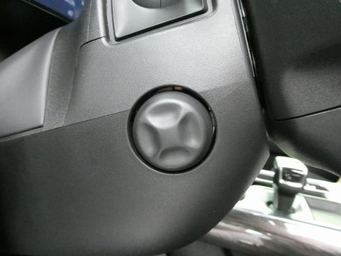 Certified 2024 Chevrolet Silverado 1500 LTZ w/ LTZ Premium Package image 27