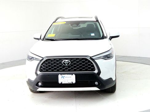 Used 2023 Toyota Corolla Cross XLE w/ Convenience Package image 8