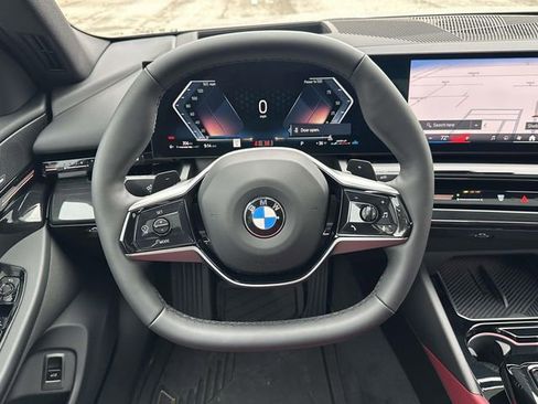 Used 2026 BMW 530i xDrive 530i xDrive w/ Premium Package image 21