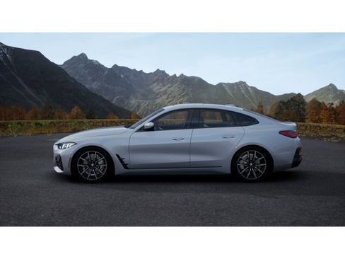New 2026 BMW i4 eDrive40 RWD image 4