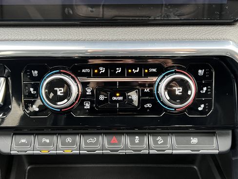 Used 2024 GMC Sierra 1500 Denali w/ Denali Reserve Package image 29