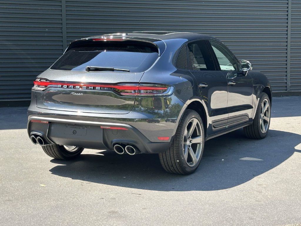 Used 2026 Porsche Macan AWD/4WD image 5