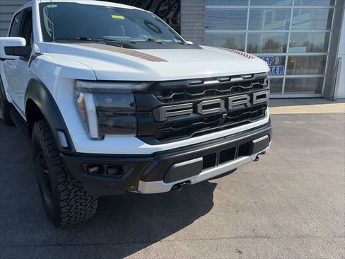 Used 2025 Ford F150 Raptor AWD/4WD image 5