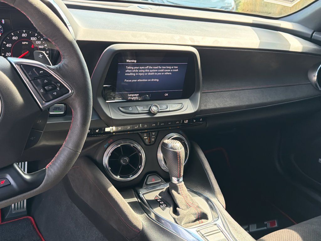 Used 2022 Chevrolet Camaro ZL1 RWD image 26