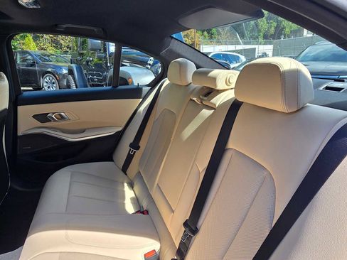 Used 2025 BMW 330i xDrive Sedan w/ M Sport Package image 17