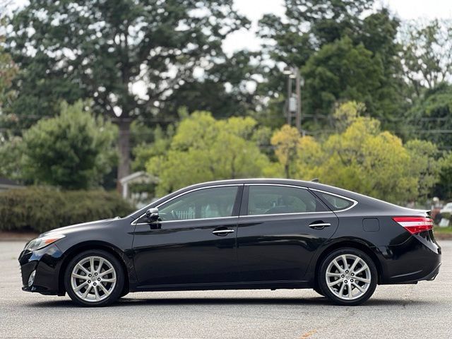 Used 2013 Toyota Avalon Limited FWD image 8