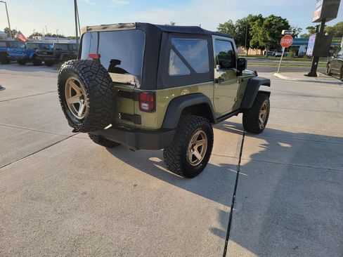 Used 2013 Jeep Wrangler Sport AWD/4WD image 4