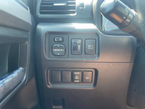 Used 2024 Toyota 4Runner SR5 AWD/4WD image 19