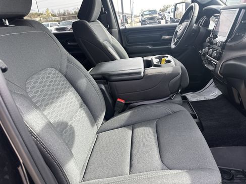 Used 2025 RAM 1500 Classic Warlock image 31