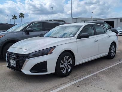 Certified 2025 Nissan Altima 2.5 S