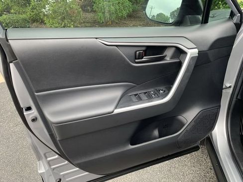 Certified 2024 Toyota RAV4 LE AWD/4WD image 17