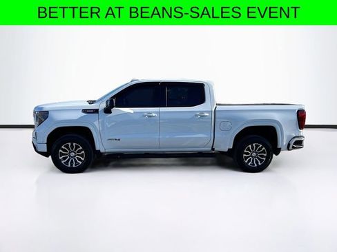 Used 2022 GMC Sierra 1500 AT4 w/ AT4 Preferred Package AWD/4WD image 4