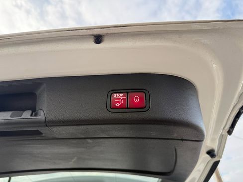 Used 2018 Mercedes-Benz GLS 450 4MATIC image 9