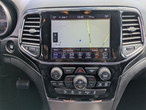 Used 2019 Jeep Grand Cherokee Limited image 34