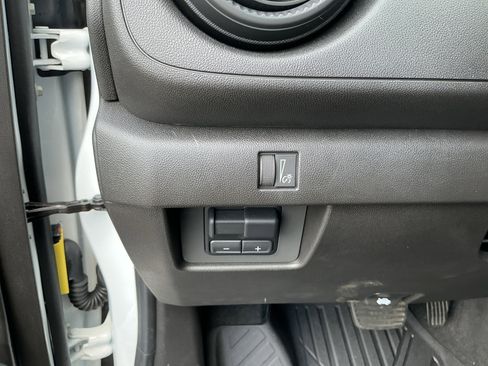 Used 2026 Chevrolet Colorado Trail Boss AWD/4WD image 17