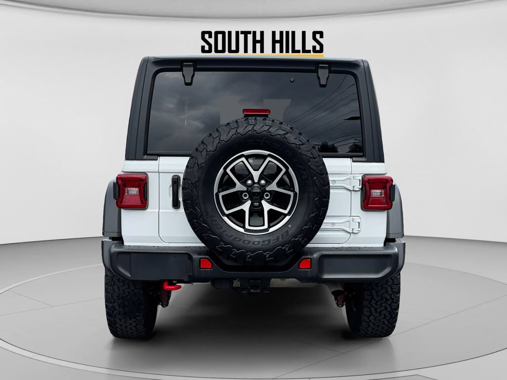 Used 2026 Jeep Wrangler Unlimited Rubicon AWD/4WD image 4