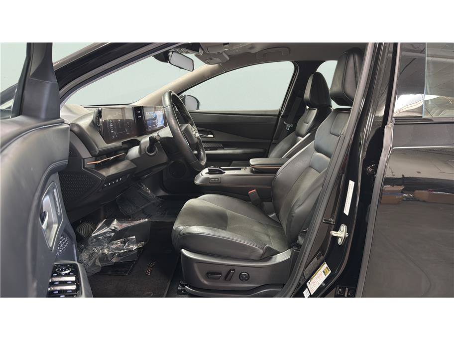 Used 2024 Nissan Ariya FWD image 16