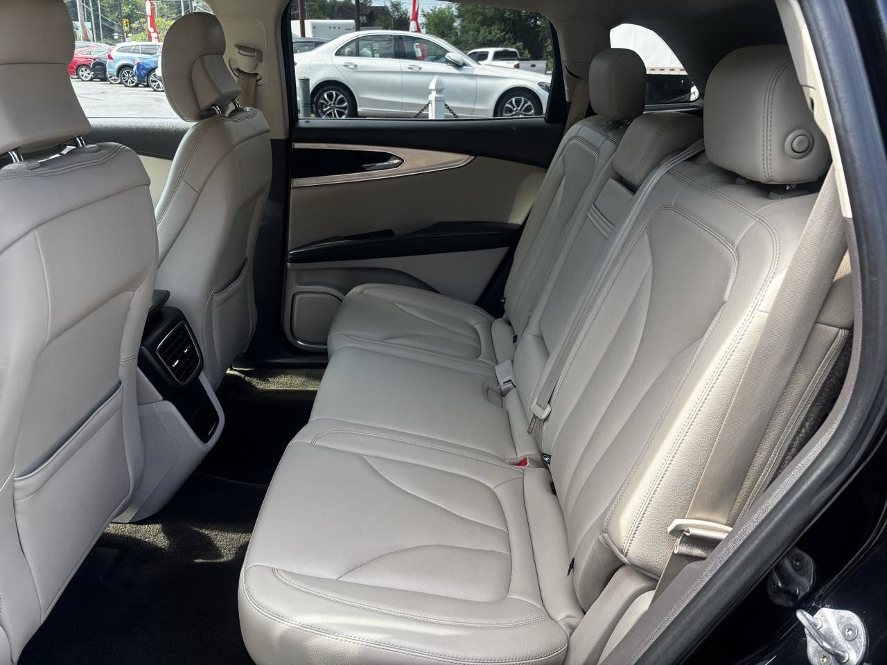 Used 2018 Lincoln MKX Premiere AWD/4WD image 18
