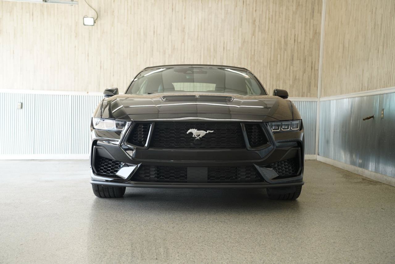 Used 2024 Ford Mustang GT Premium RWD image 2