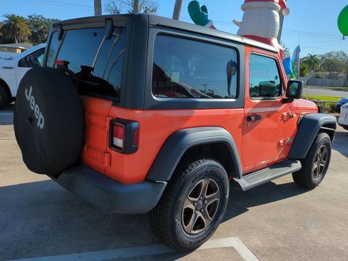 Used 2018 Jeep Wrangler Sport S image 4