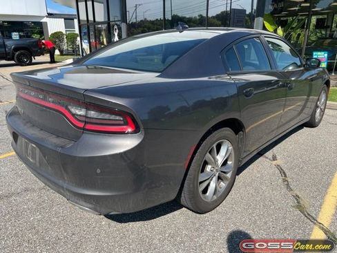 Used 2022 Dodge Charger SXT w/ Cold Weather Package AWD/4WD image 3
