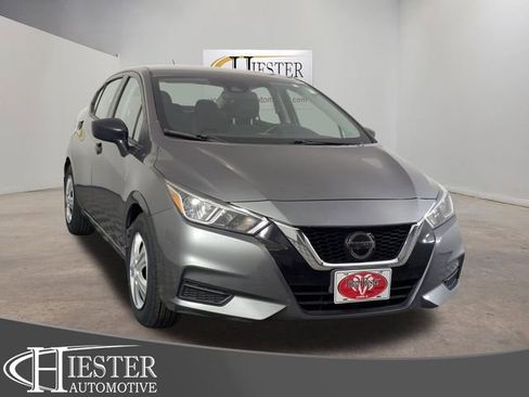 Used 2021 Nissan Versa S FWD image 1