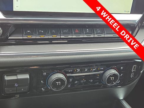 Used 2025 Chevrolet Silverado 1500 High Country w/ Technology Package image 19