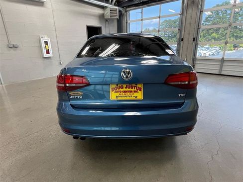 Used 2017 Volkswagen Jetta S FWD image 4