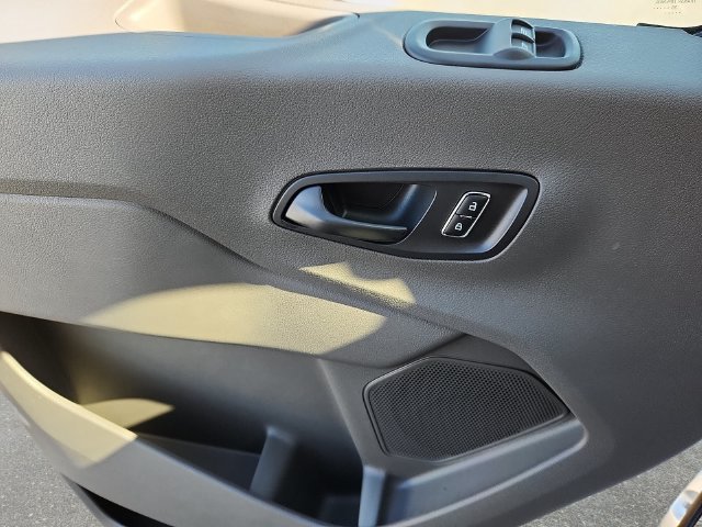 New 2026 Ford Transit 250 148 Medium Roof w/ Load Area Protection Package RWD image 7