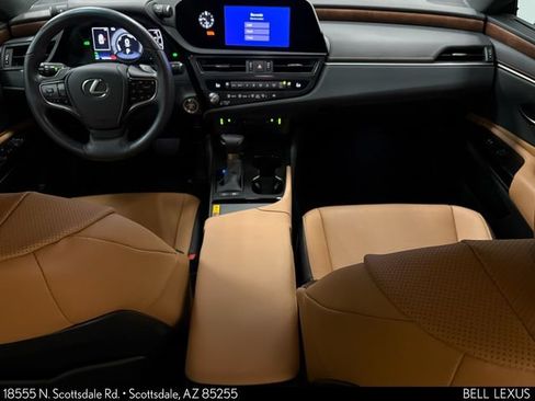Used 2025 Lexus ES 300h w/ Premium Package FWD image 25