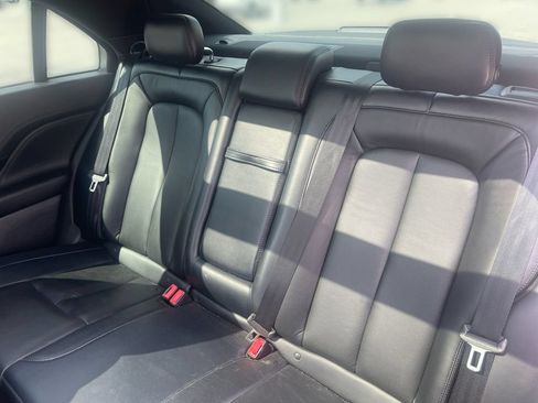 Used 2017 Lincoln Continental Select w/ Climate Package AWD/4WD image 23