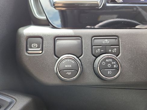 Used 2024 Chevrolet Silverado 1500 RST RWD image 10