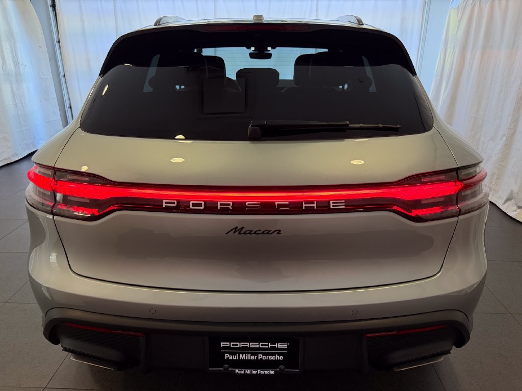 New 2026 Porsche Macan AWD/4WD image 8