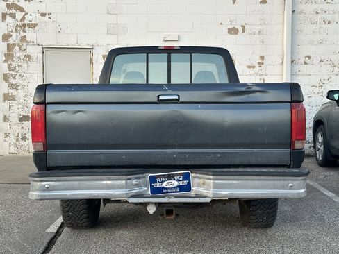 Used 1996 Ford F250 XLT image 3