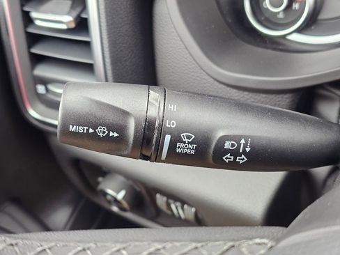 New 2026 RAM 1500 4x4 Crew Cab image 17