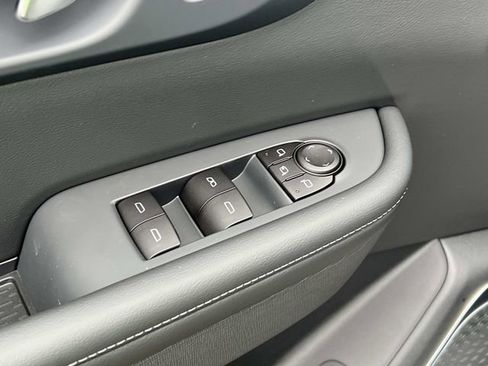 Used 2026 Buick Enclave Preferred w/ Power Package image 14