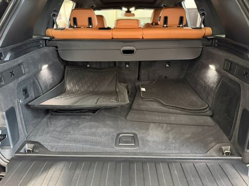 Used 2022 BMW X5 xDrive40i w/ M Sport Package AWD/4WD image 7