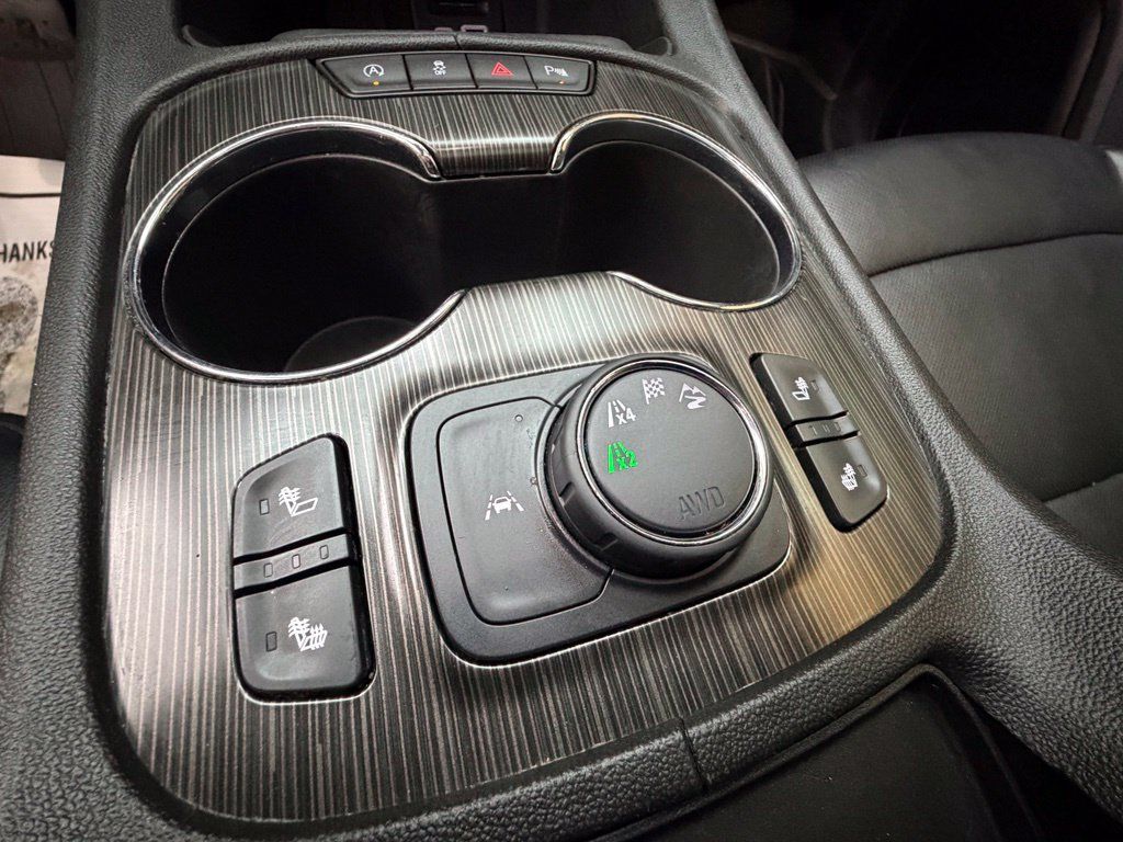 Used 2021 GMC Acadia SLT AWD/4WD image 41