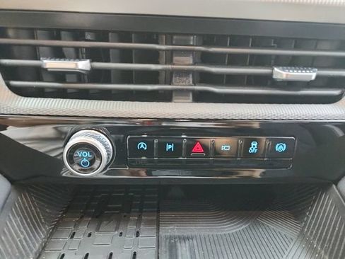 Used 2025 Ford Explorer ST-Line w/ Premium Package RWD image 30