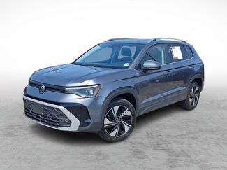 Used 2025 Volkswagen Taos SE AWD/4WD video 1