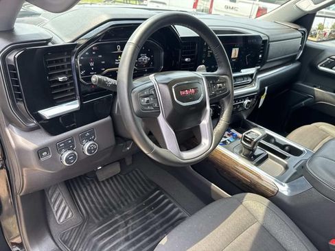 Used 2024 GMC Sierra 1500 Elevation w/ X31 Off-Road Package AWD/4WD image 22